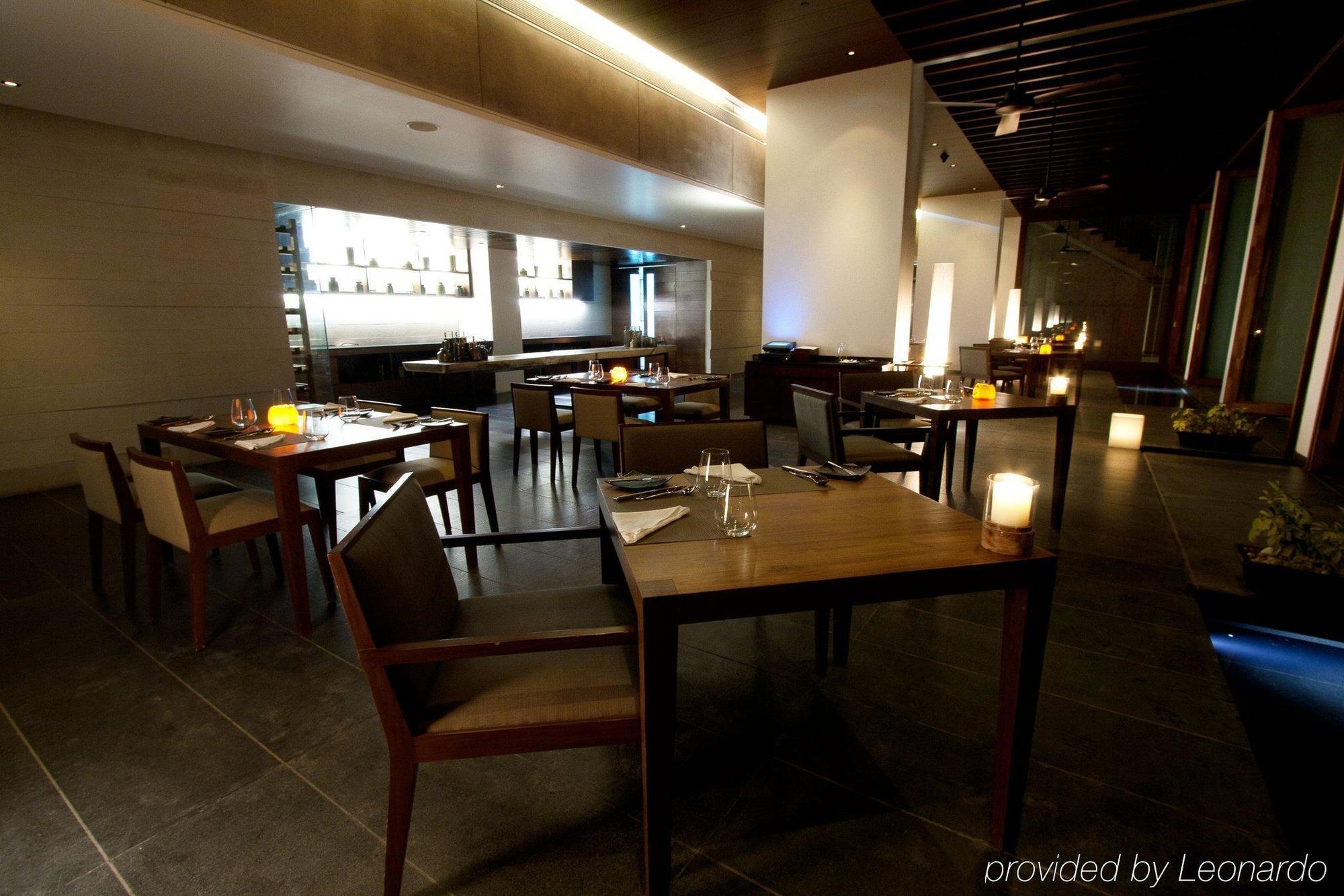 Holiday Inn & Suites Bengaluru Whitefield Ресторан фото